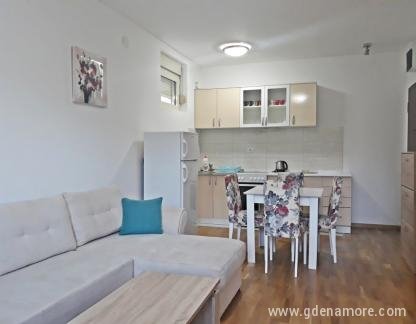 One bedroom apartment Center C18, private accommodation in city Budva, Montenegro - C 18 (5)